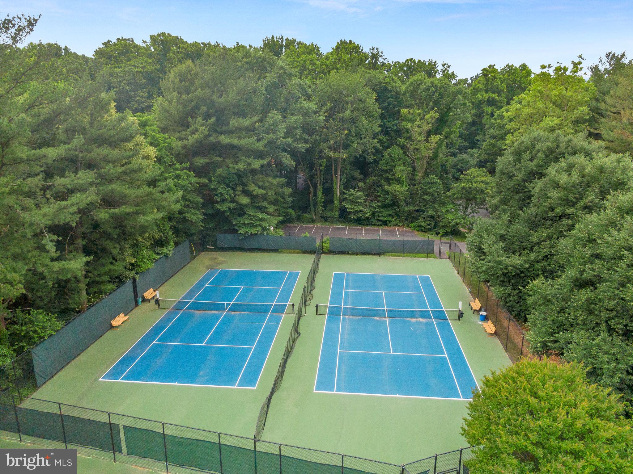 RESTON - Residential