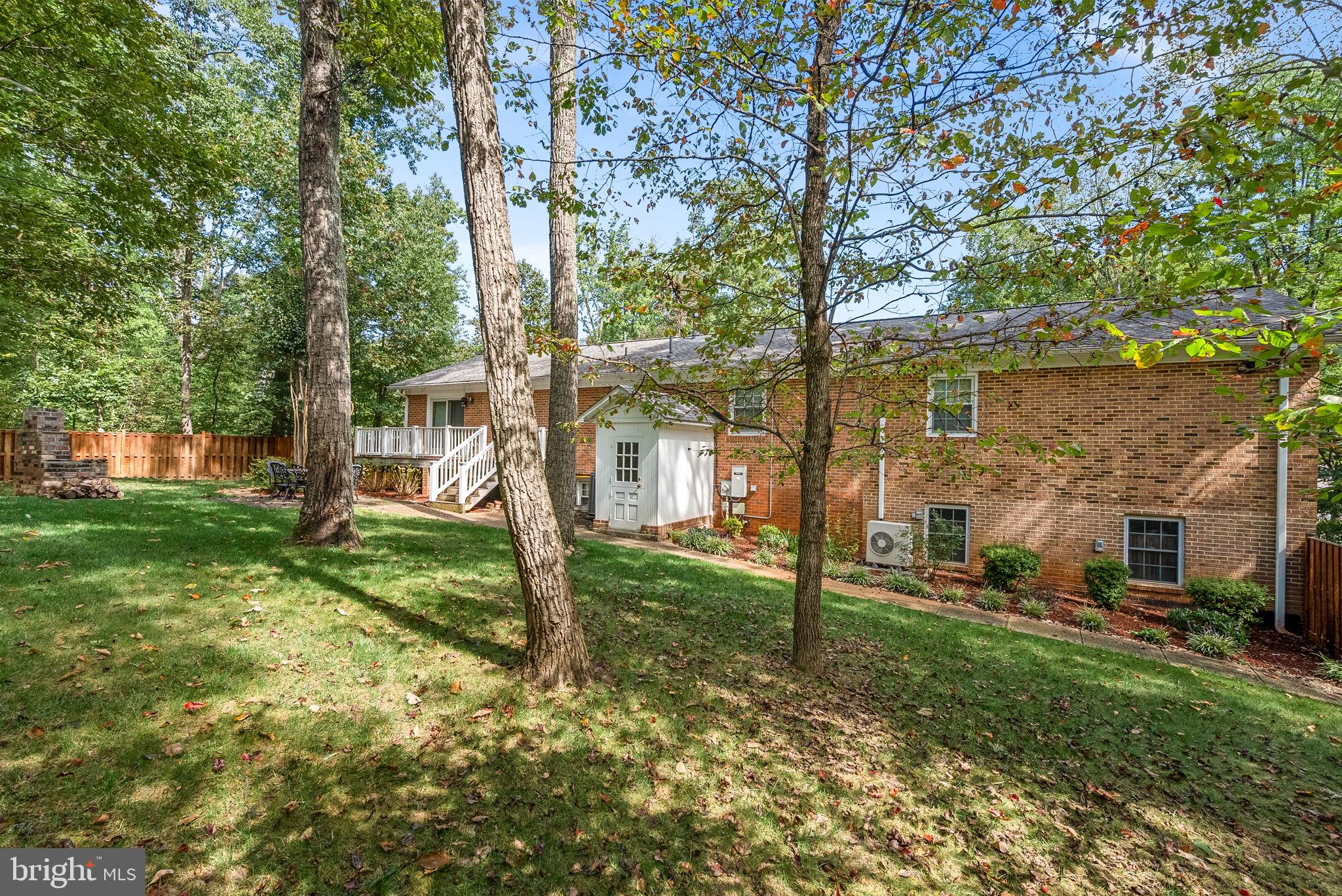 RESTON - Residential