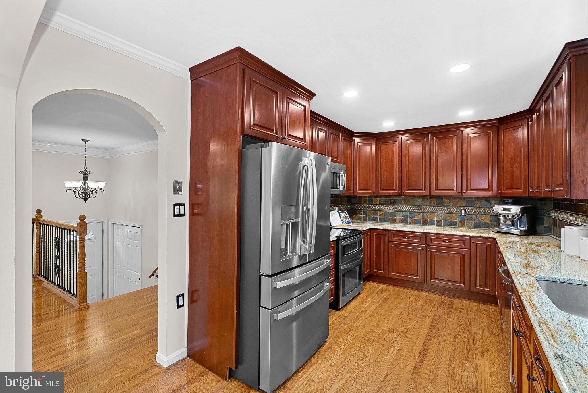 RESTON - Residential