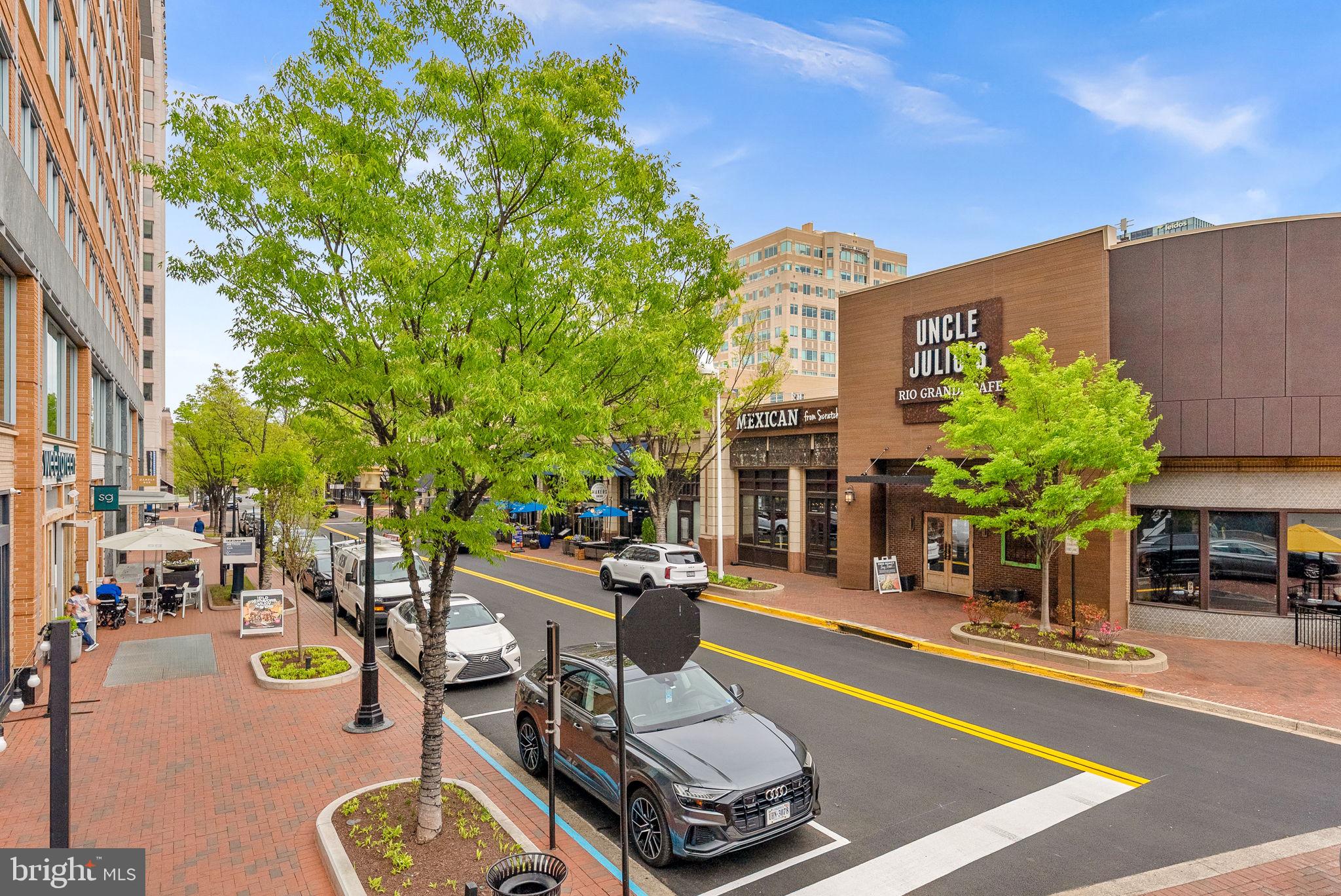 RESTON - Residential