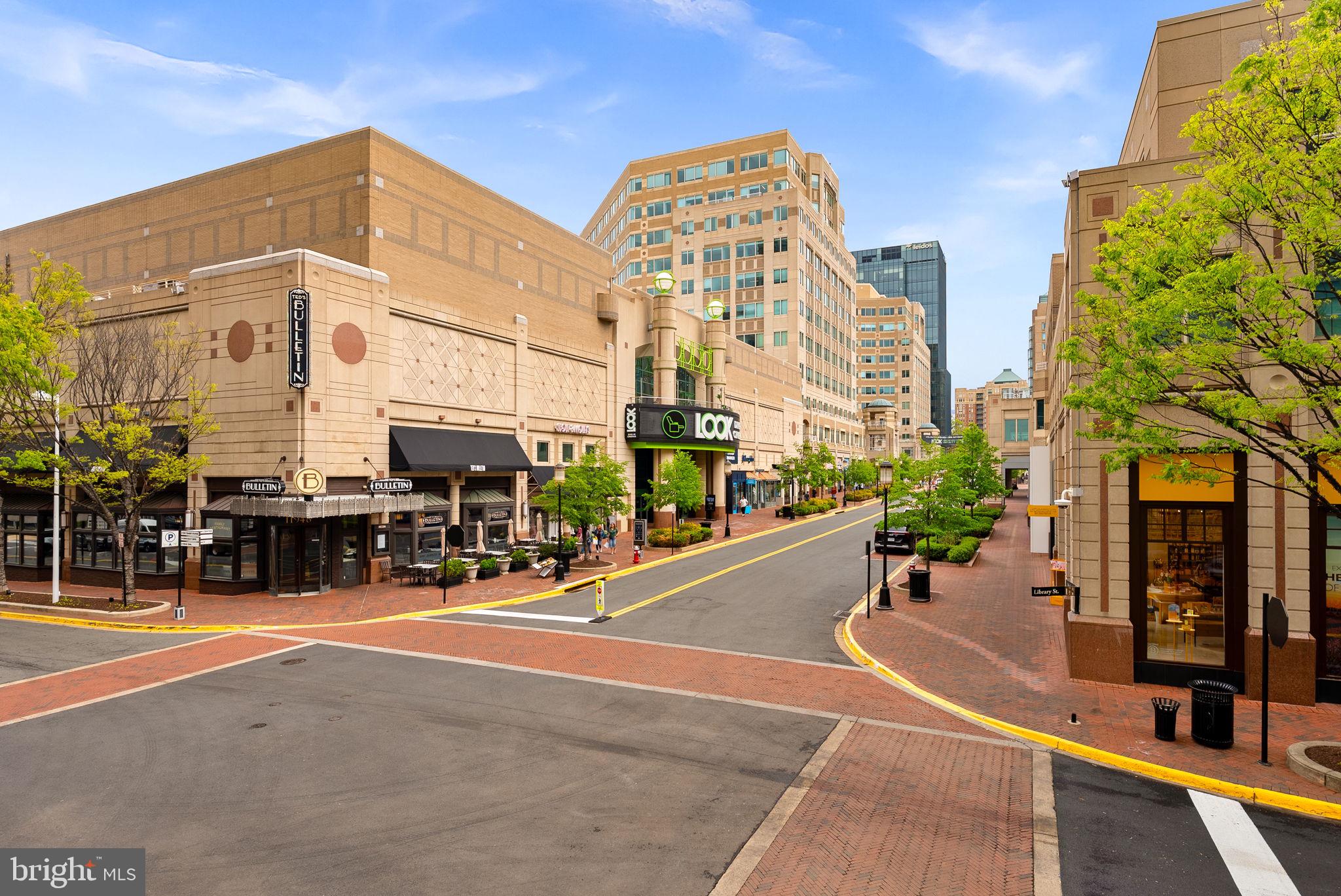 RESTON - Residential