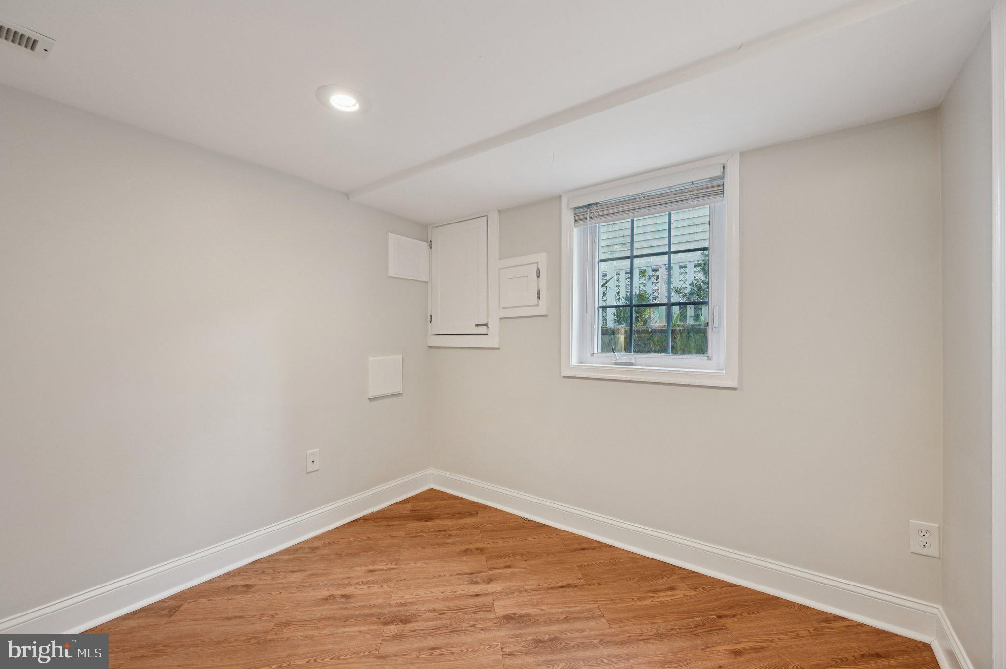 PAROLE - Residential