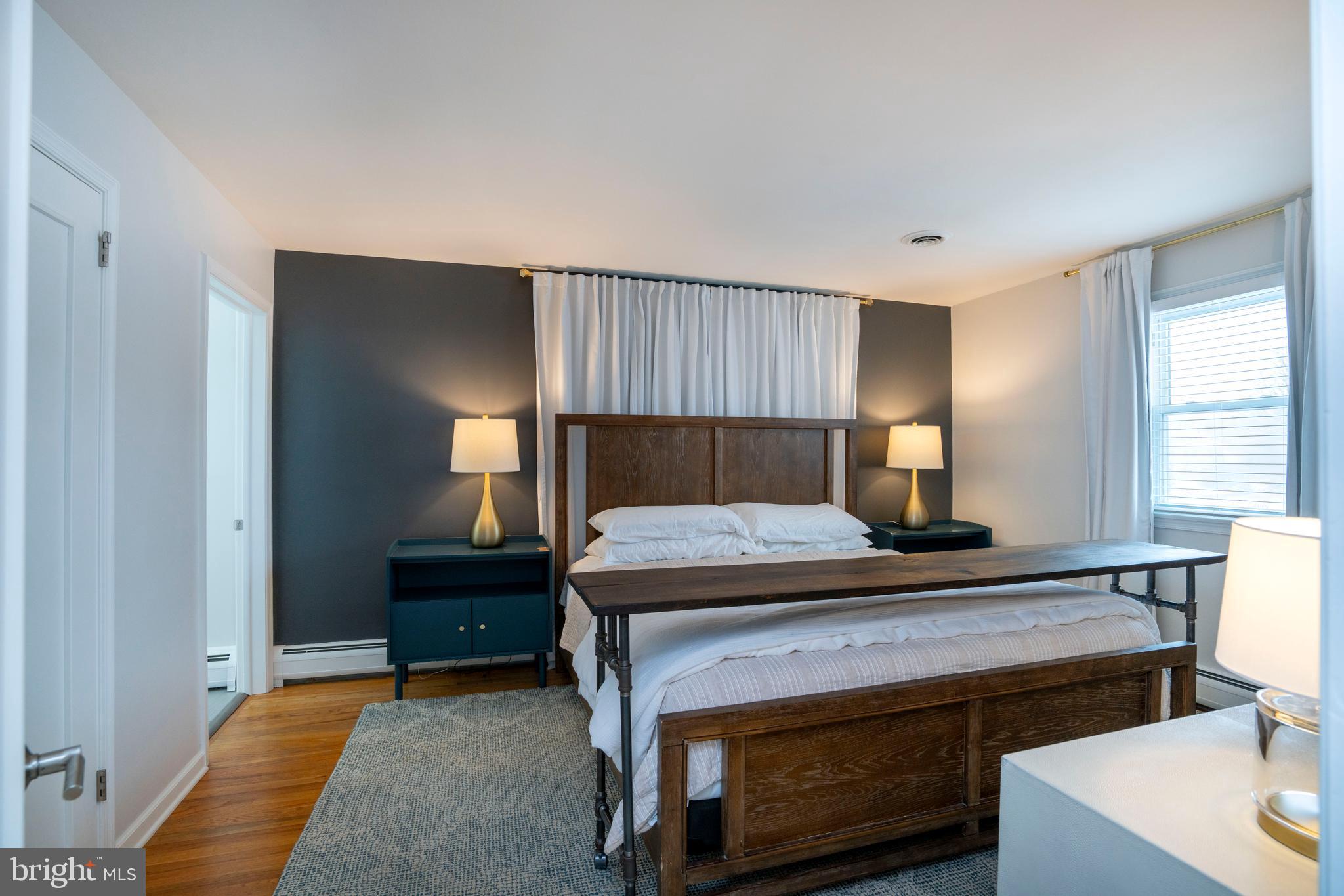 GLENVIEW - Residential