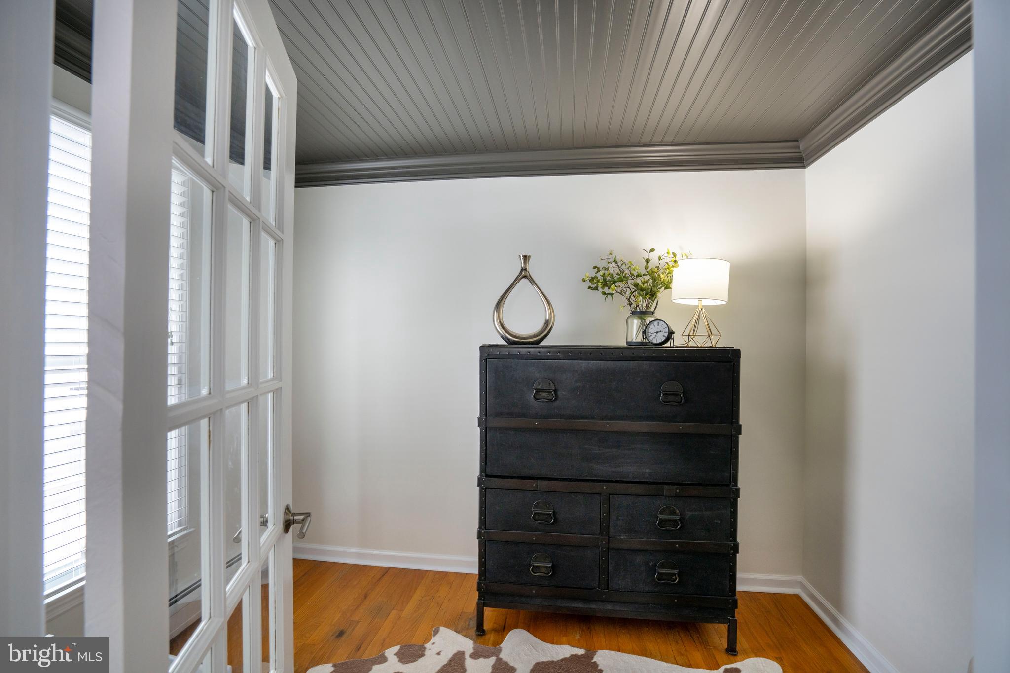 GLENVIEW - Residential