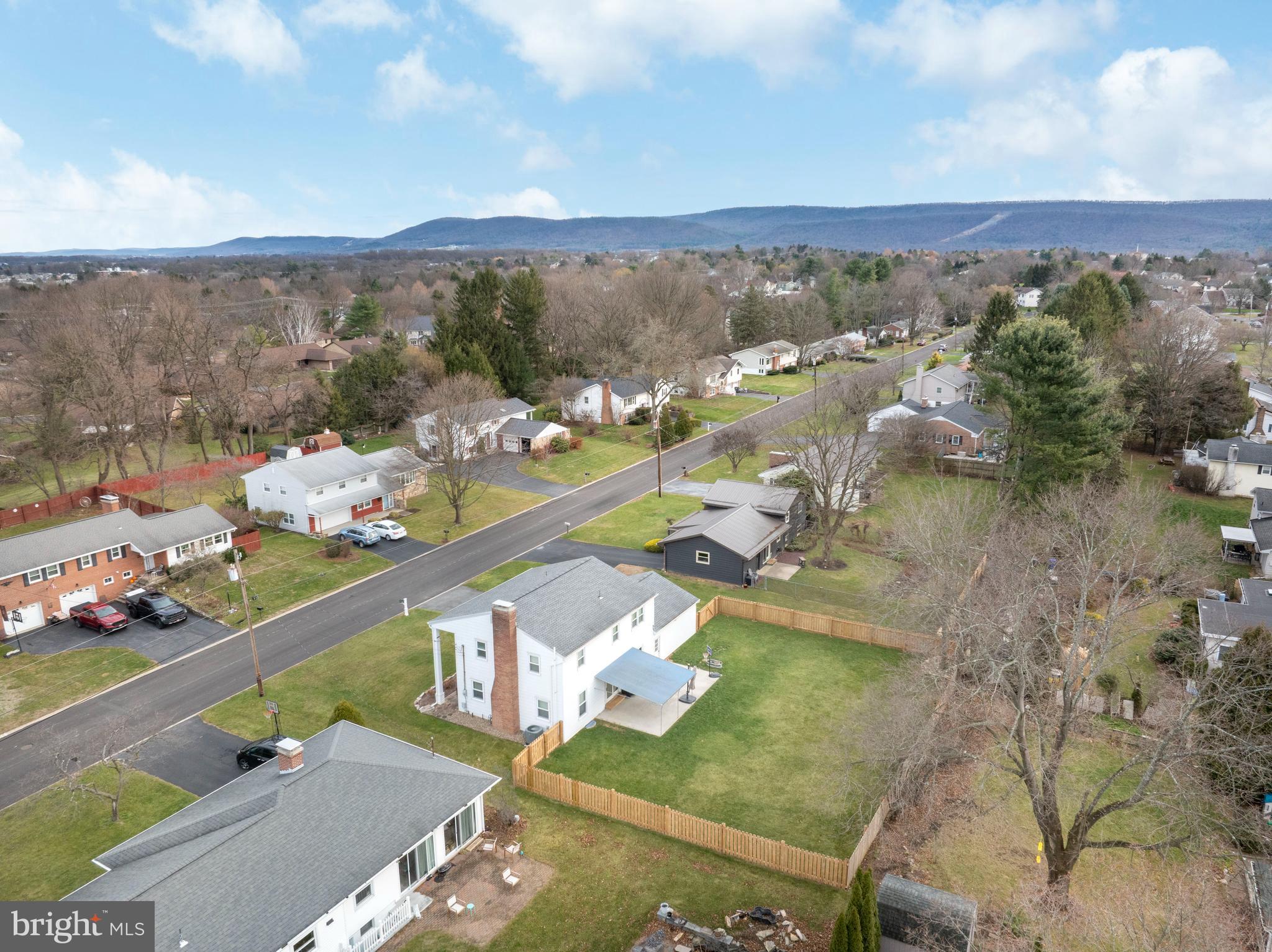 GLENVIEW - Residential