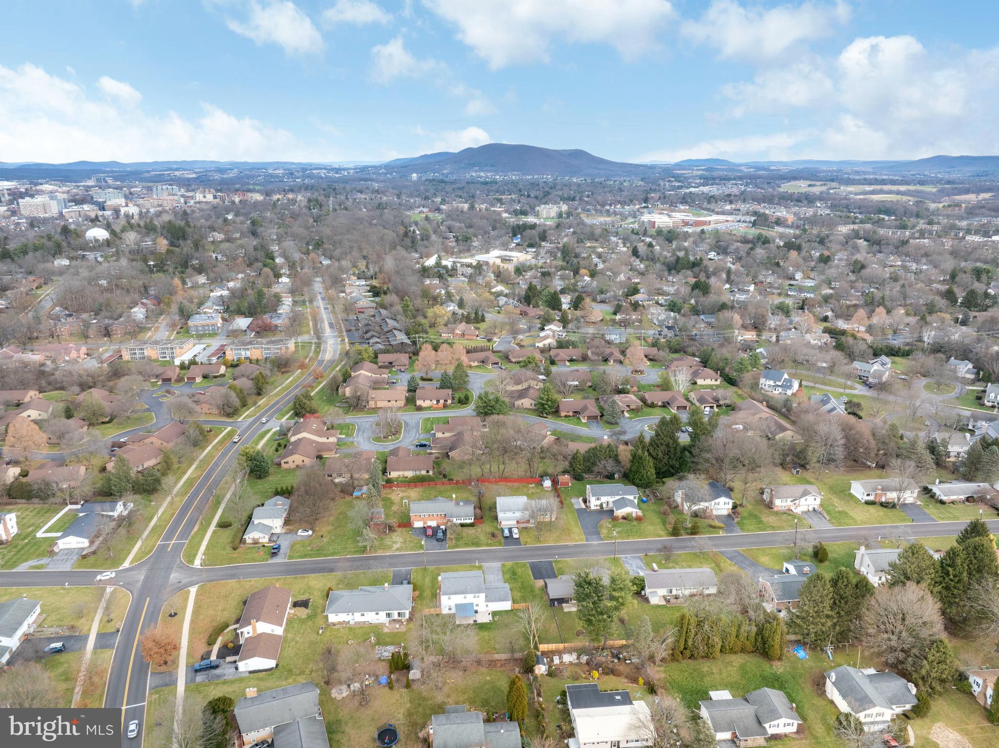 GLENVIEW - Residential