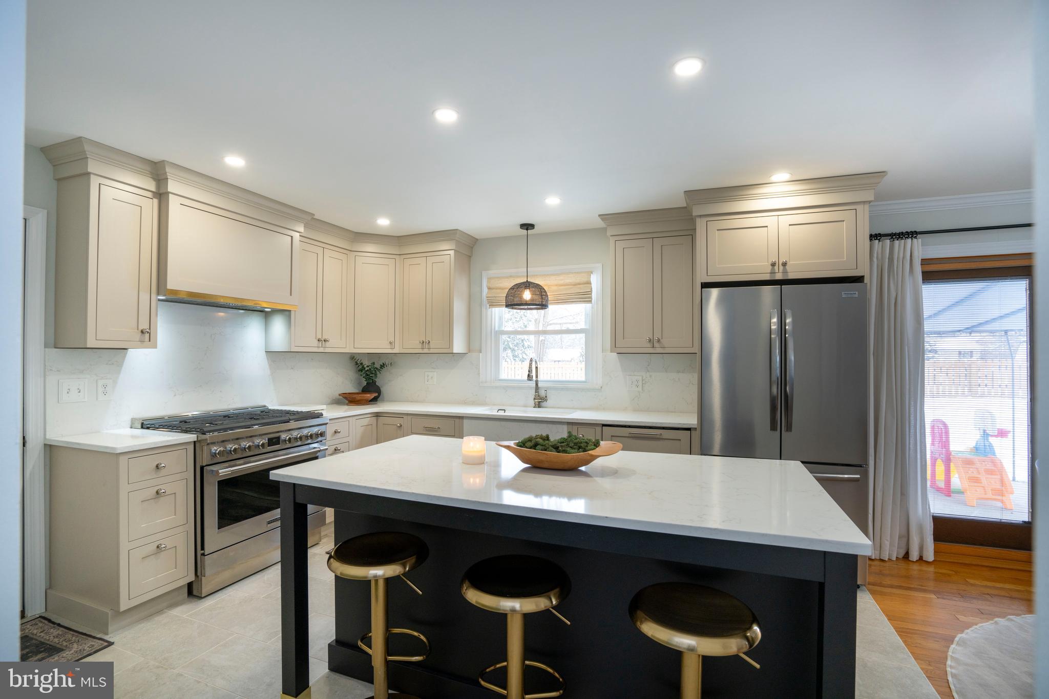 GLENVIEW - Residential