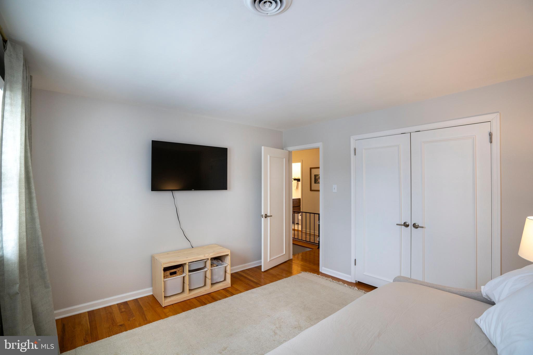 GLENVIEW - Residential