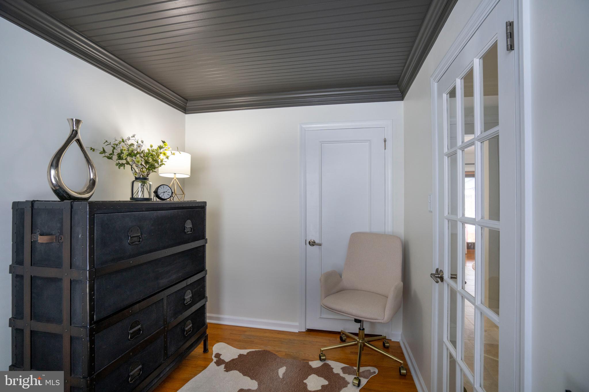 GLENVIEW - Residential