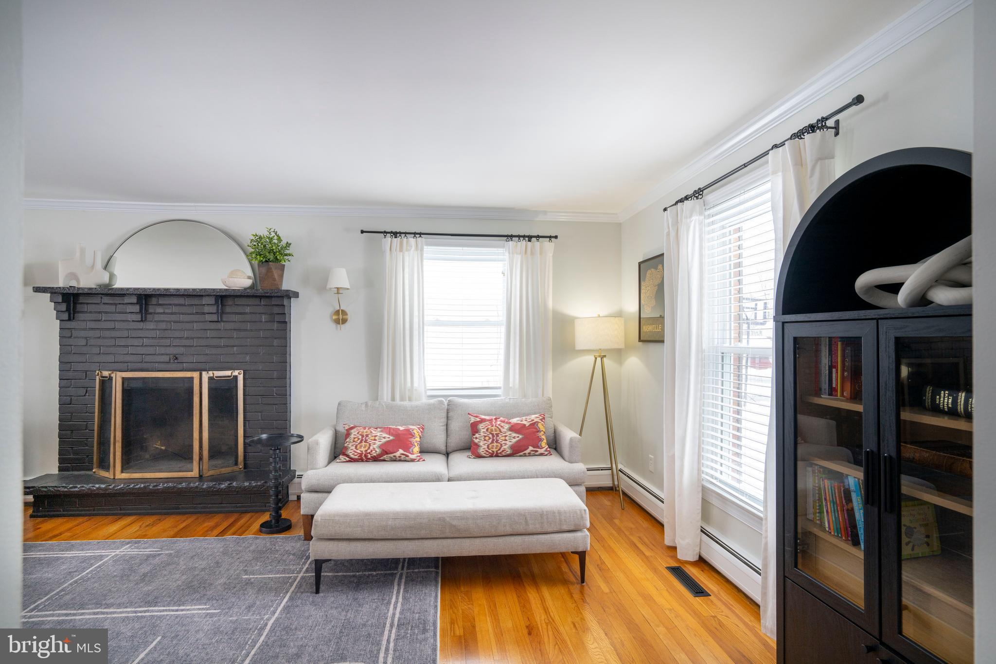 GLENVIEW - Residential