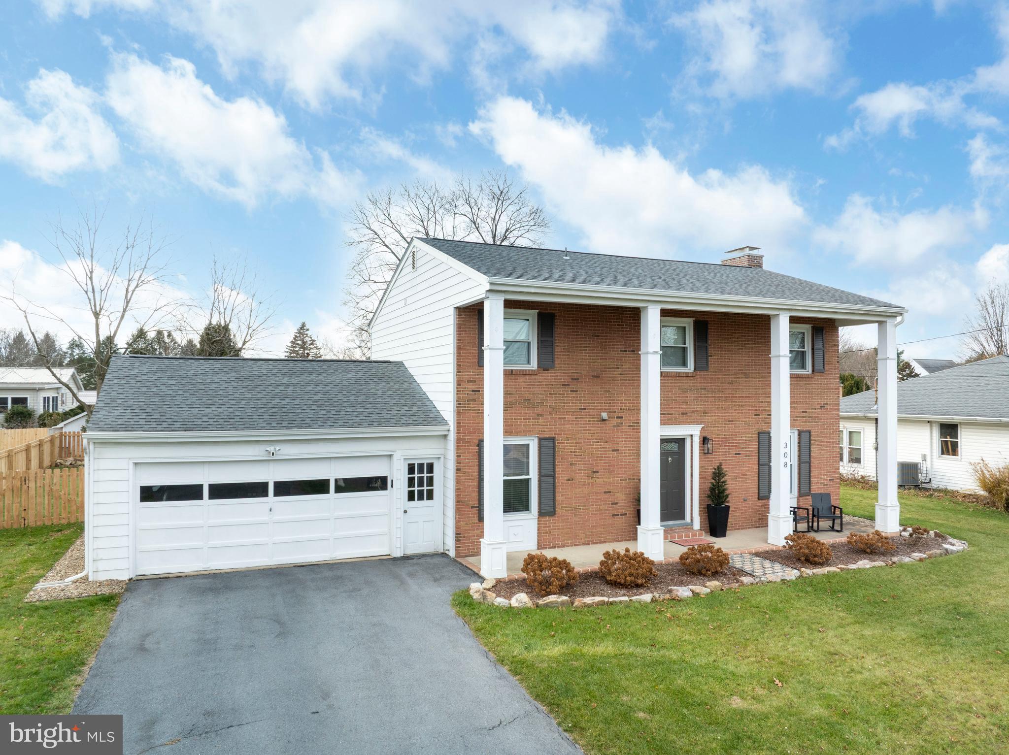 GLENVIEW - Residential