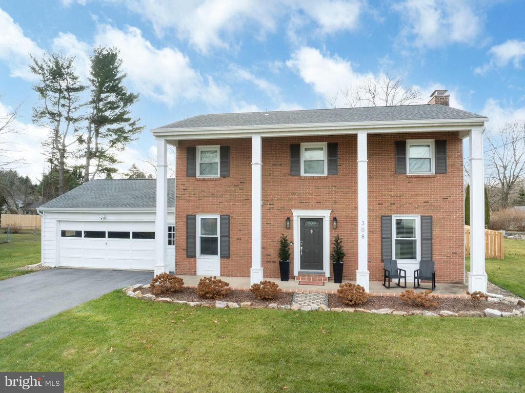 Photo of 308 Madison Street, STATE COLLEGE, PA 16801 (MLS # PACE2517042)