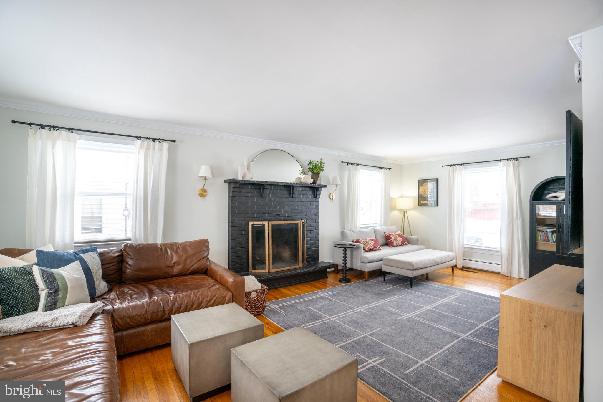 GLENVIEW - Residential