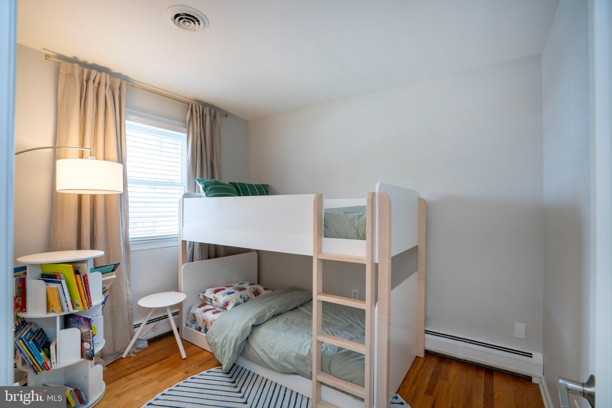 GLENVIEW - Residential