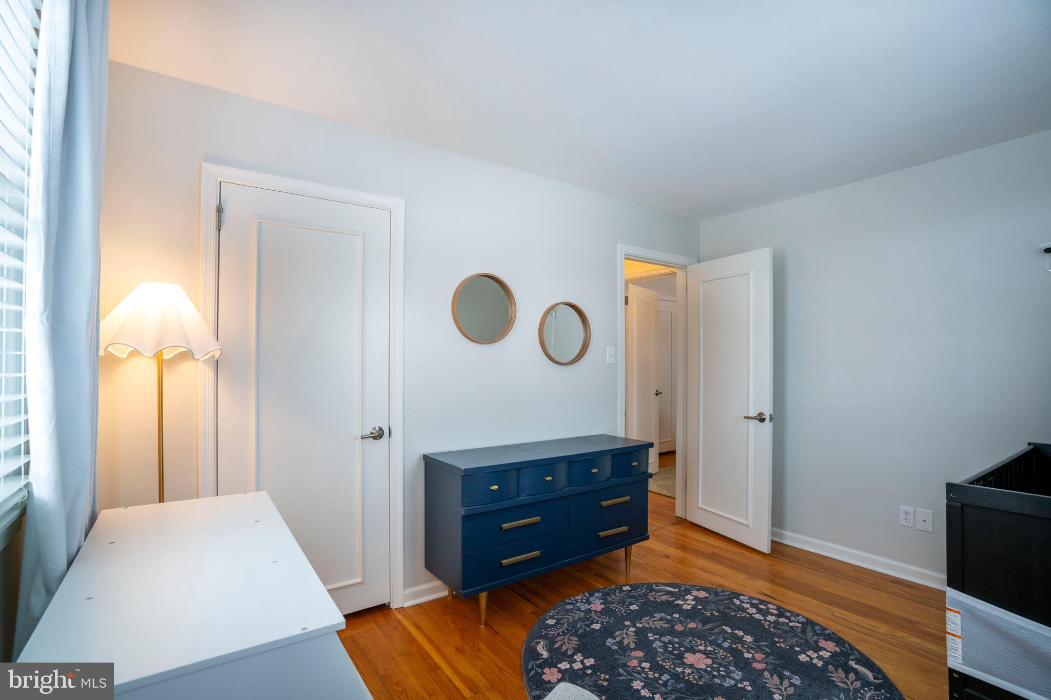 GLENVIEW - Residential