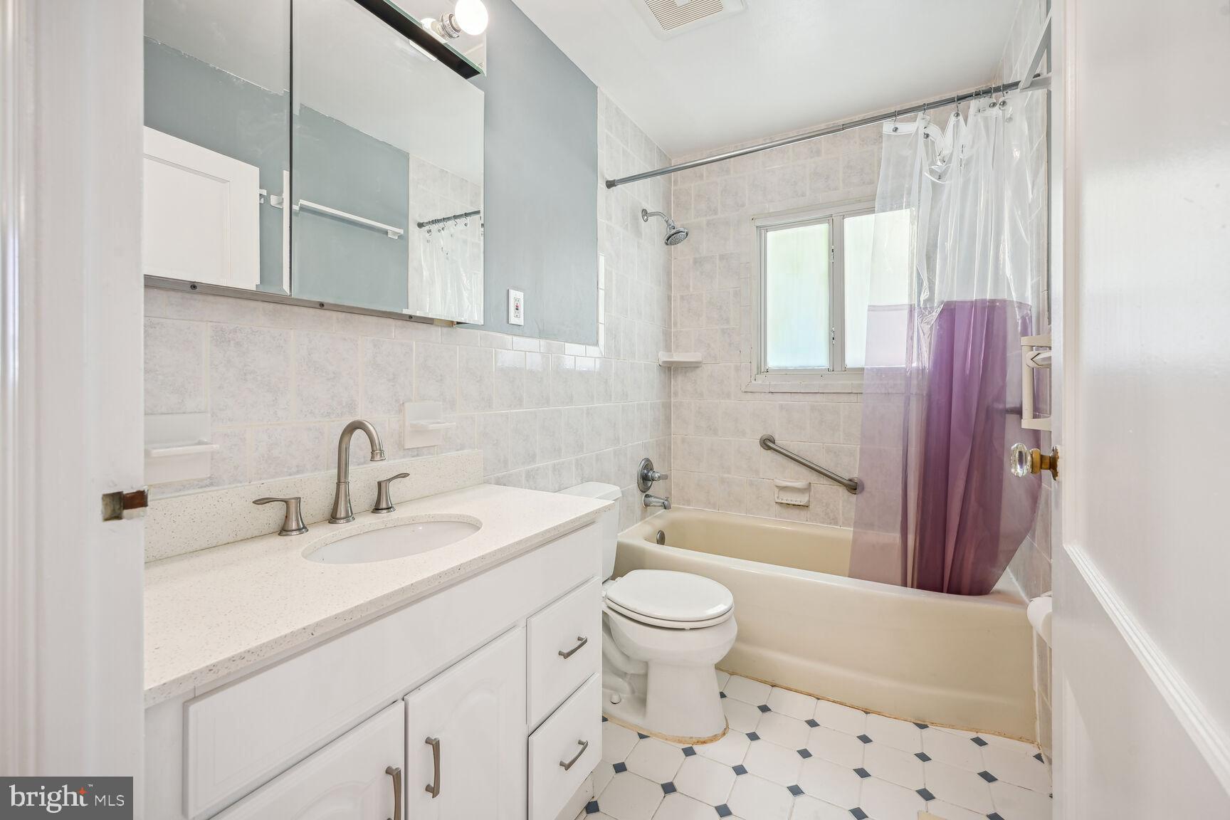 HOMEWOOD - Residential