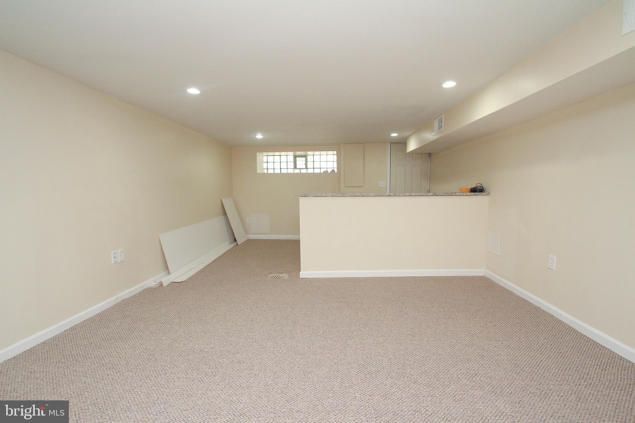 WEST OAK LANE - Residential