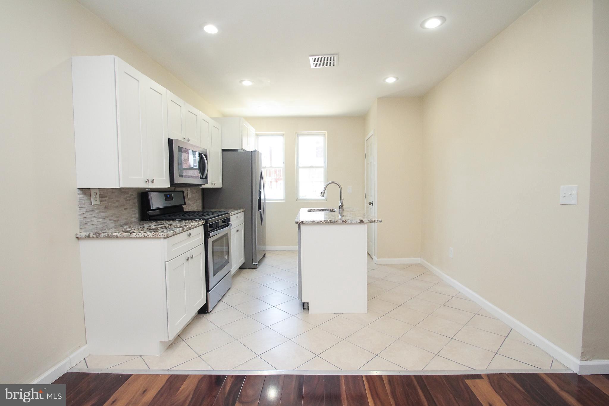 WEST OAK LANE - Residential