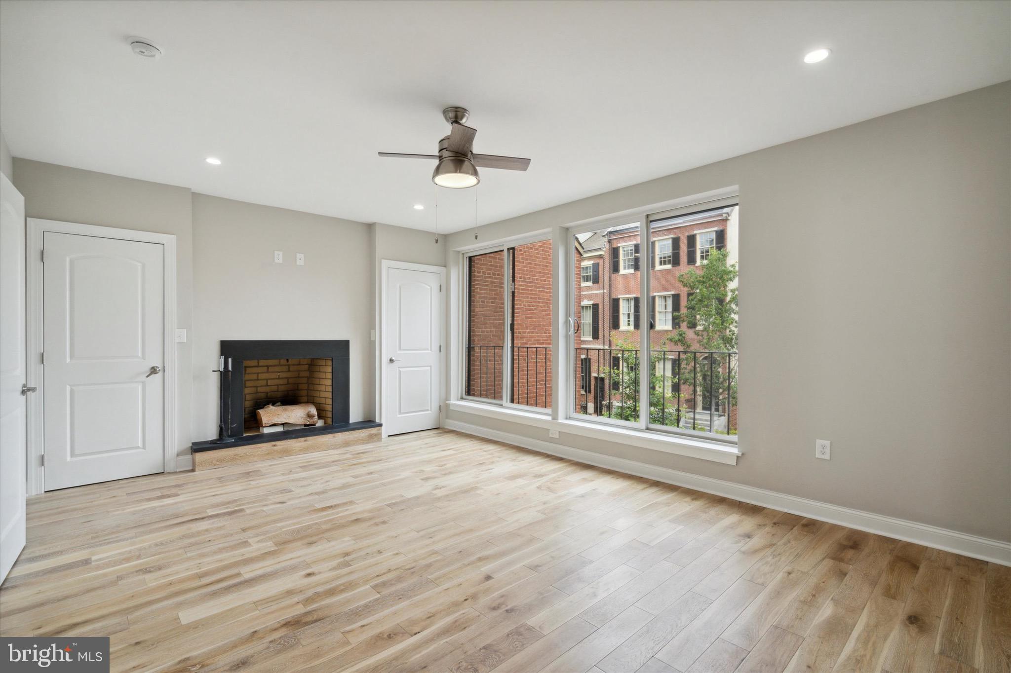 SOCIETY HILL - Residential