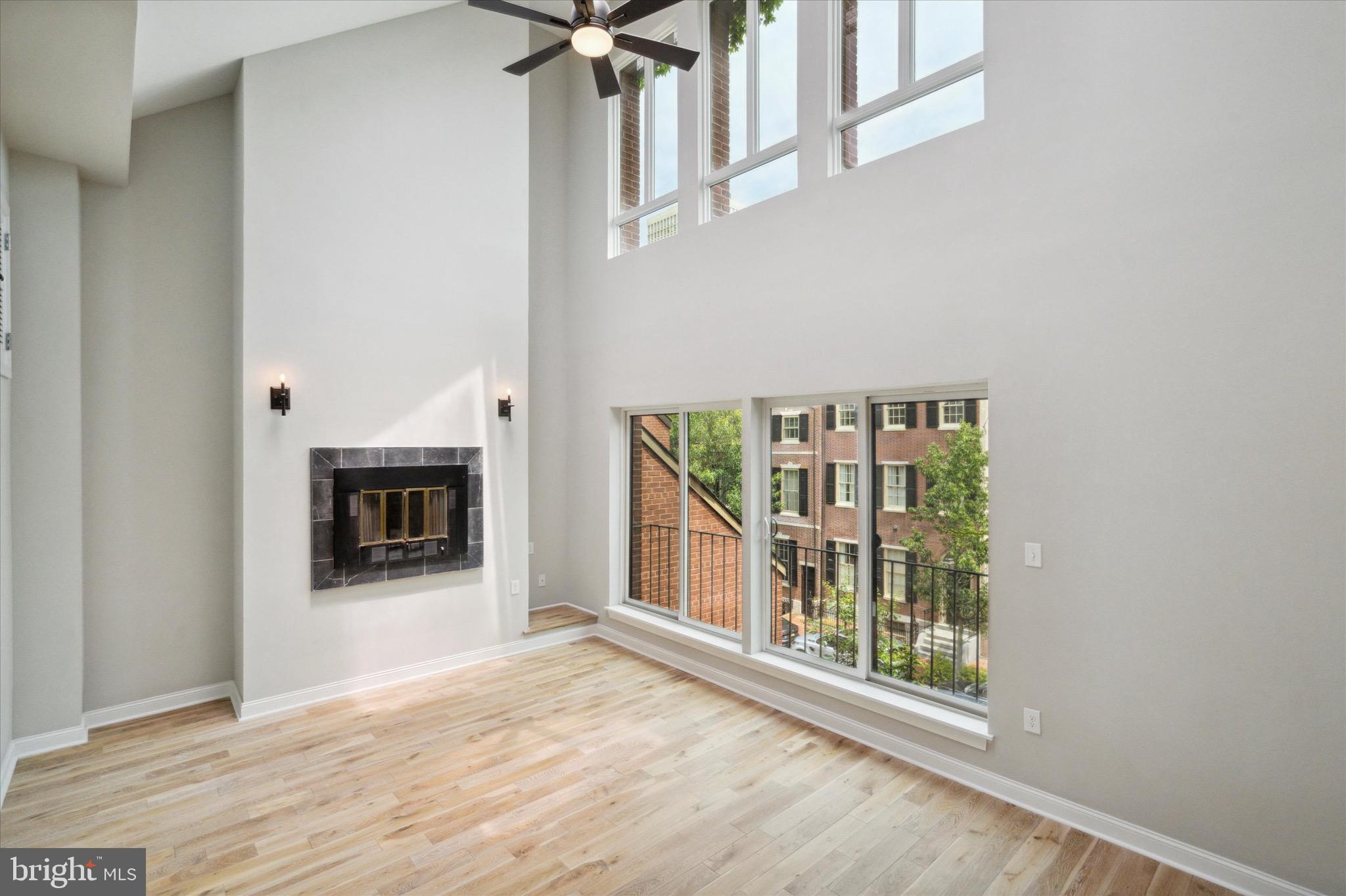 SOCIETY HILL - Residential