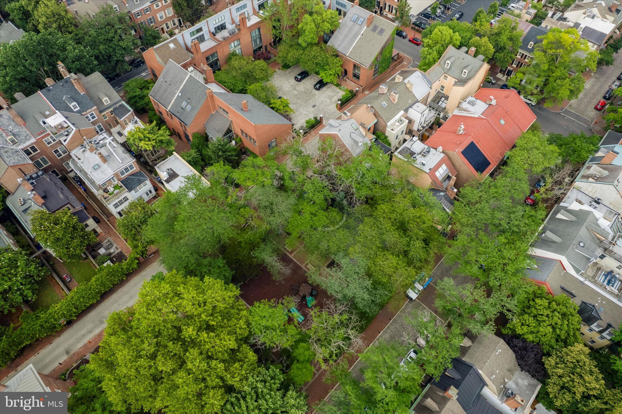 SOCIETY HILL - Residential