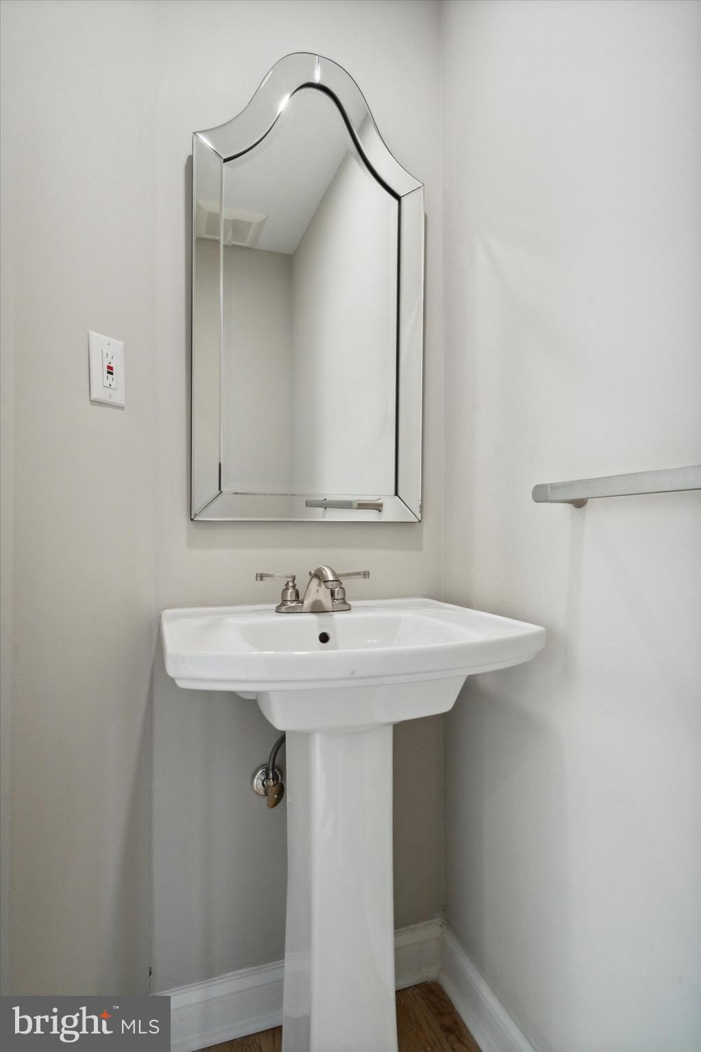 SOCIETY HILL - Residential