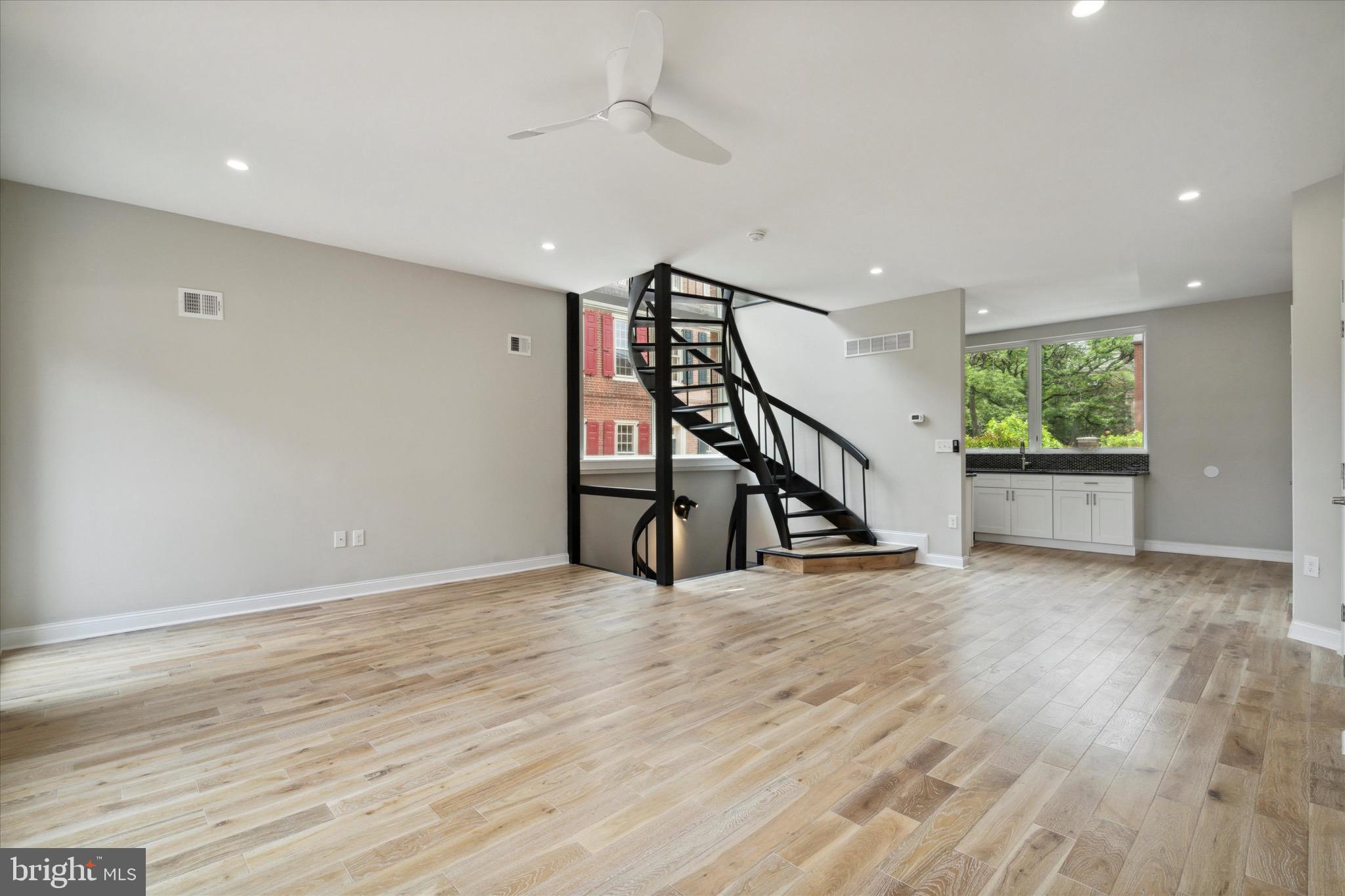 SOCIETY HILL - Residential