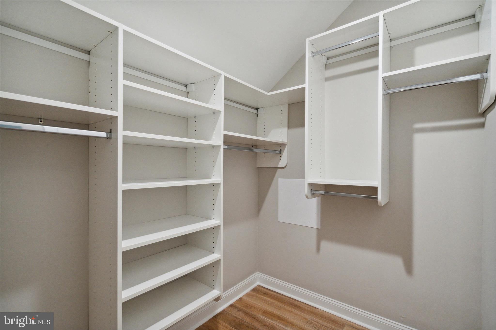 SOCIETY HILL - Residential