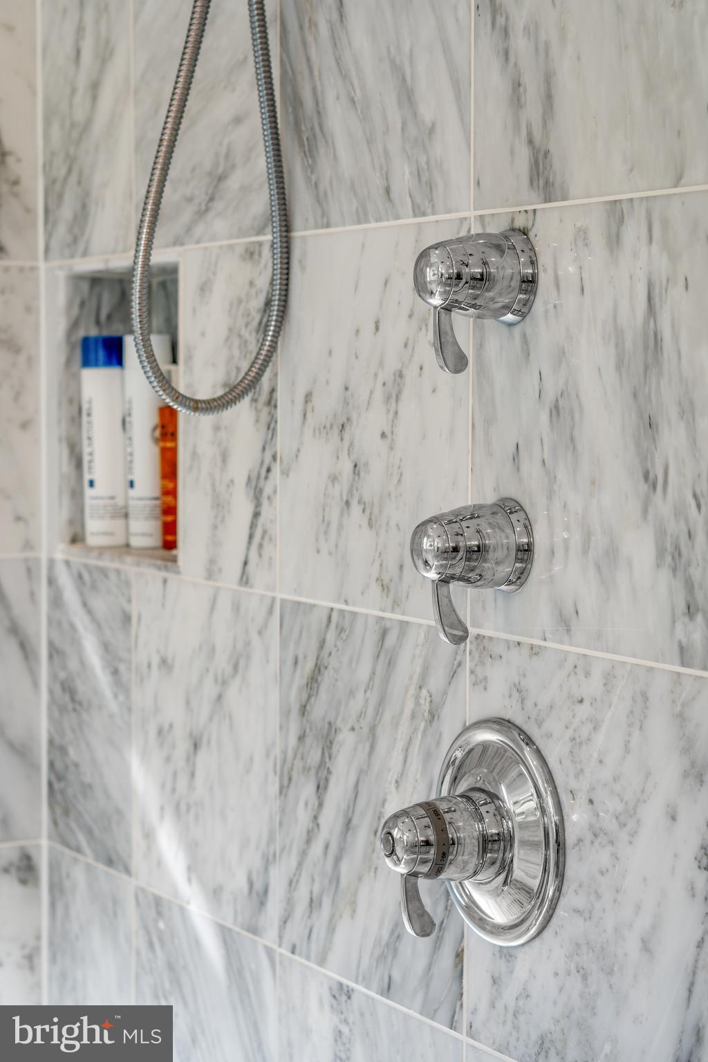 BELLE HAVEN - Residential