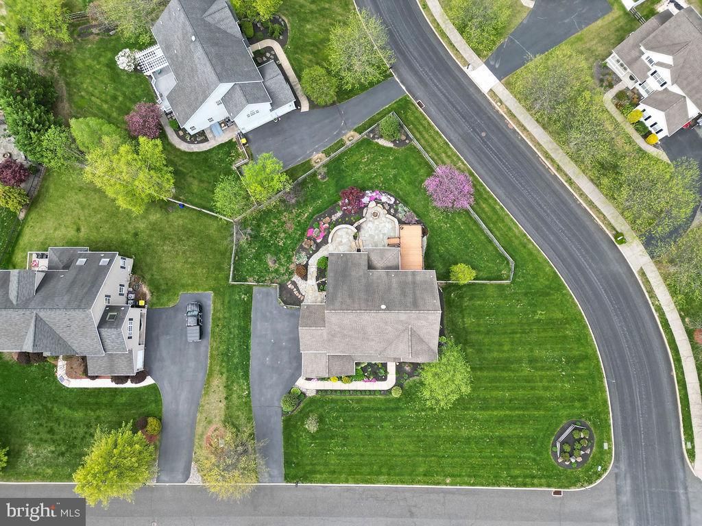2531 TRACY LANE