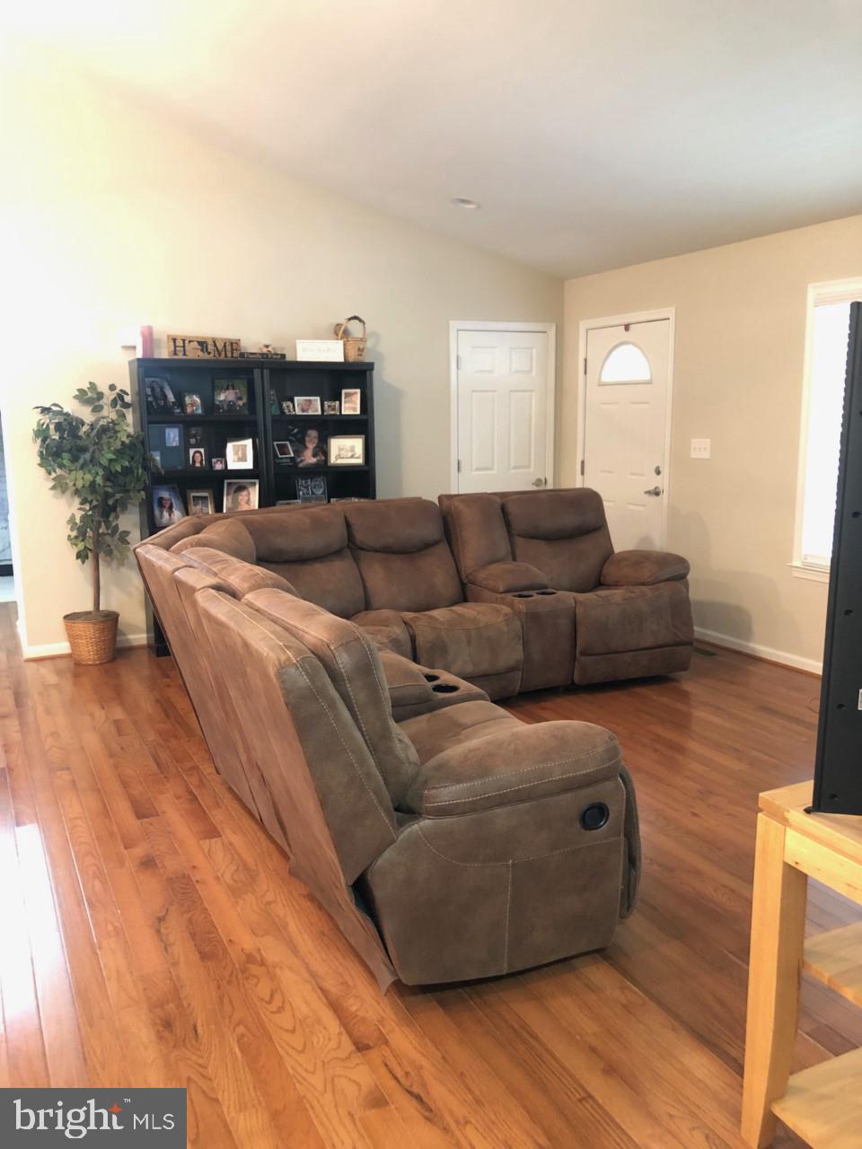 EDEN ESTATES - Residential Lease