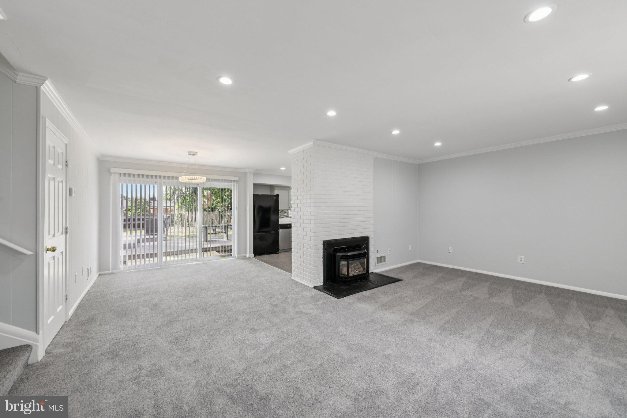 MONTICELLO FOREST - Residential Lease