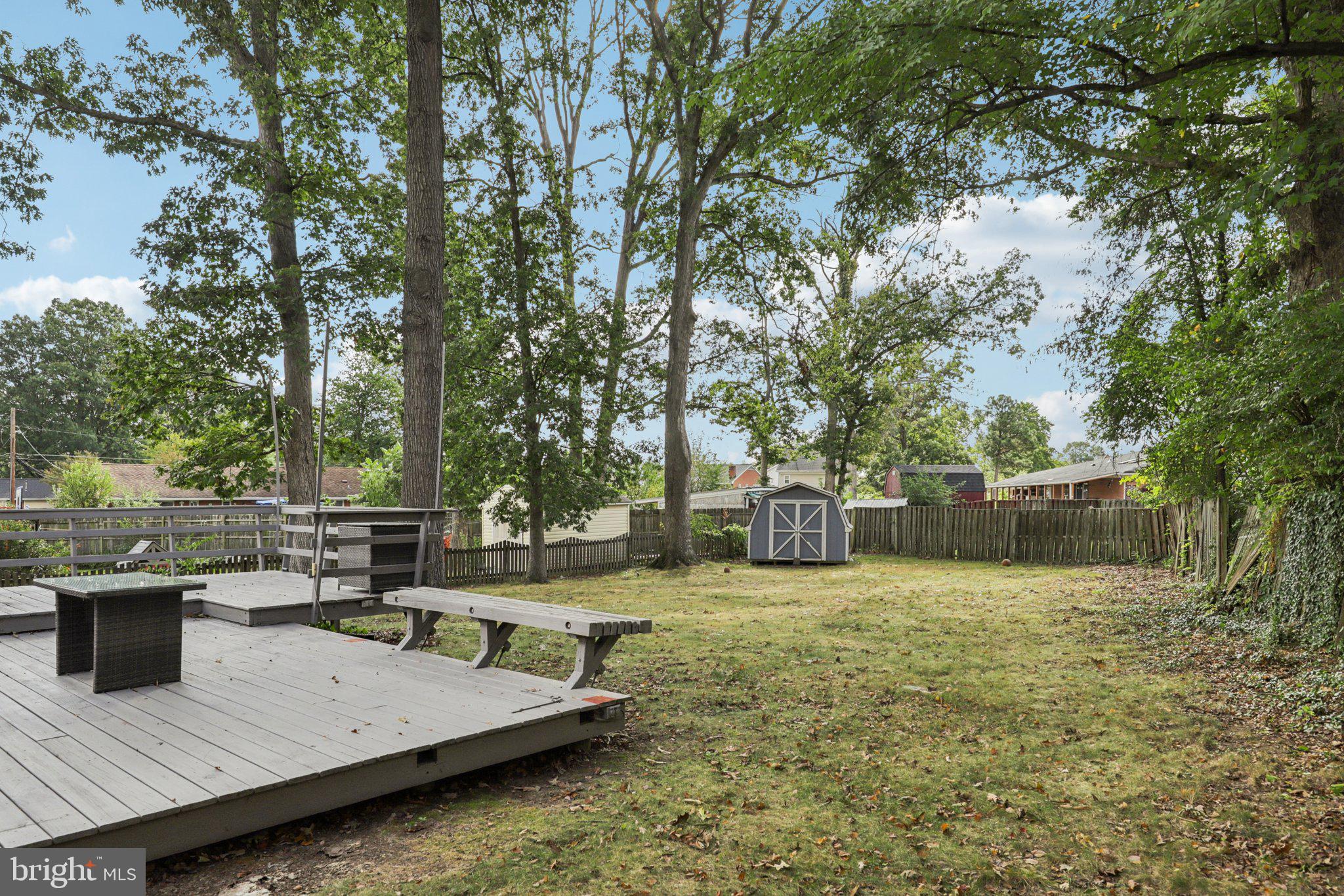 MONTICELLO FOREST - Residential Lease