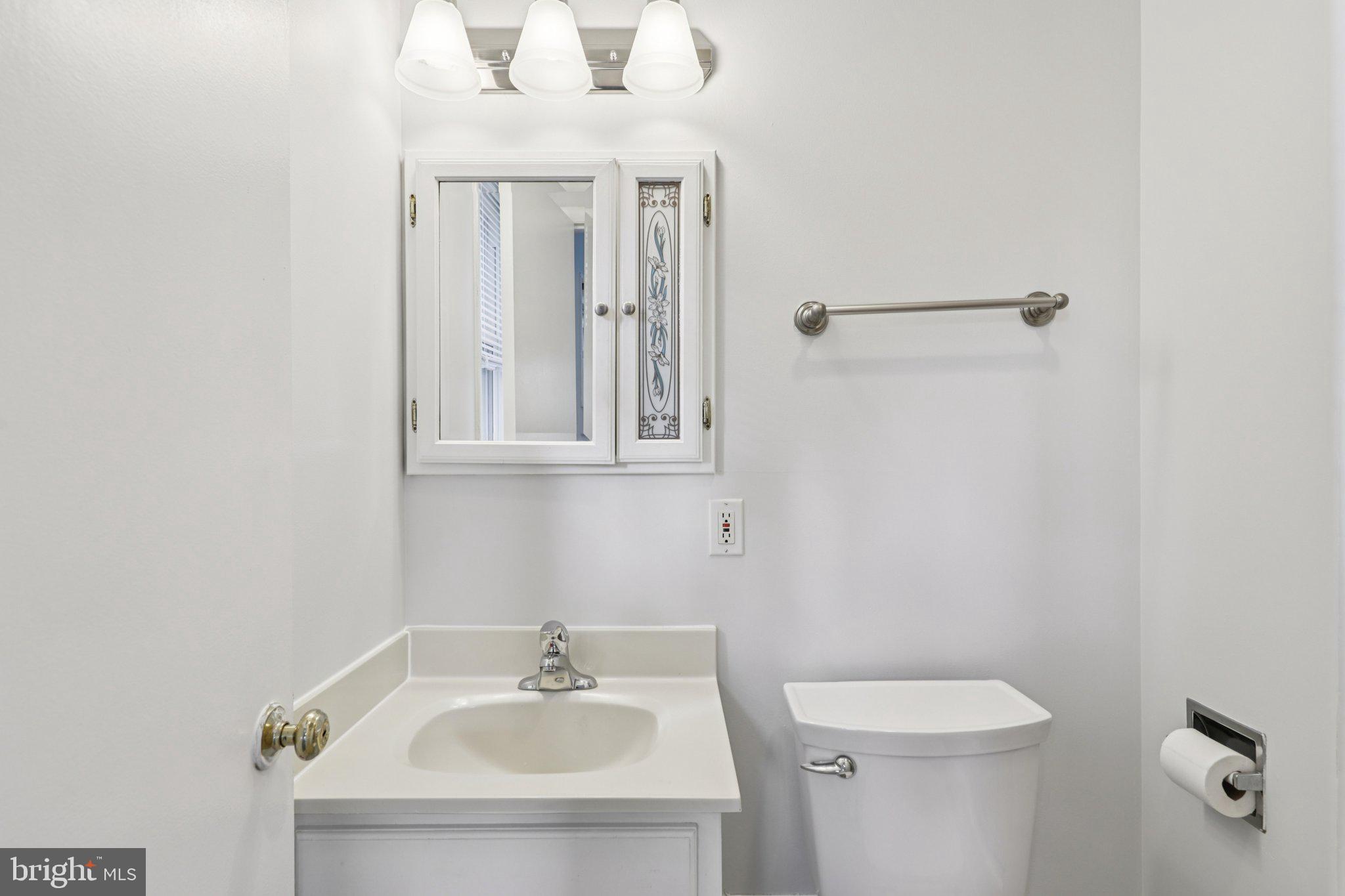 MONTICELLO FOREST - Residential Lease