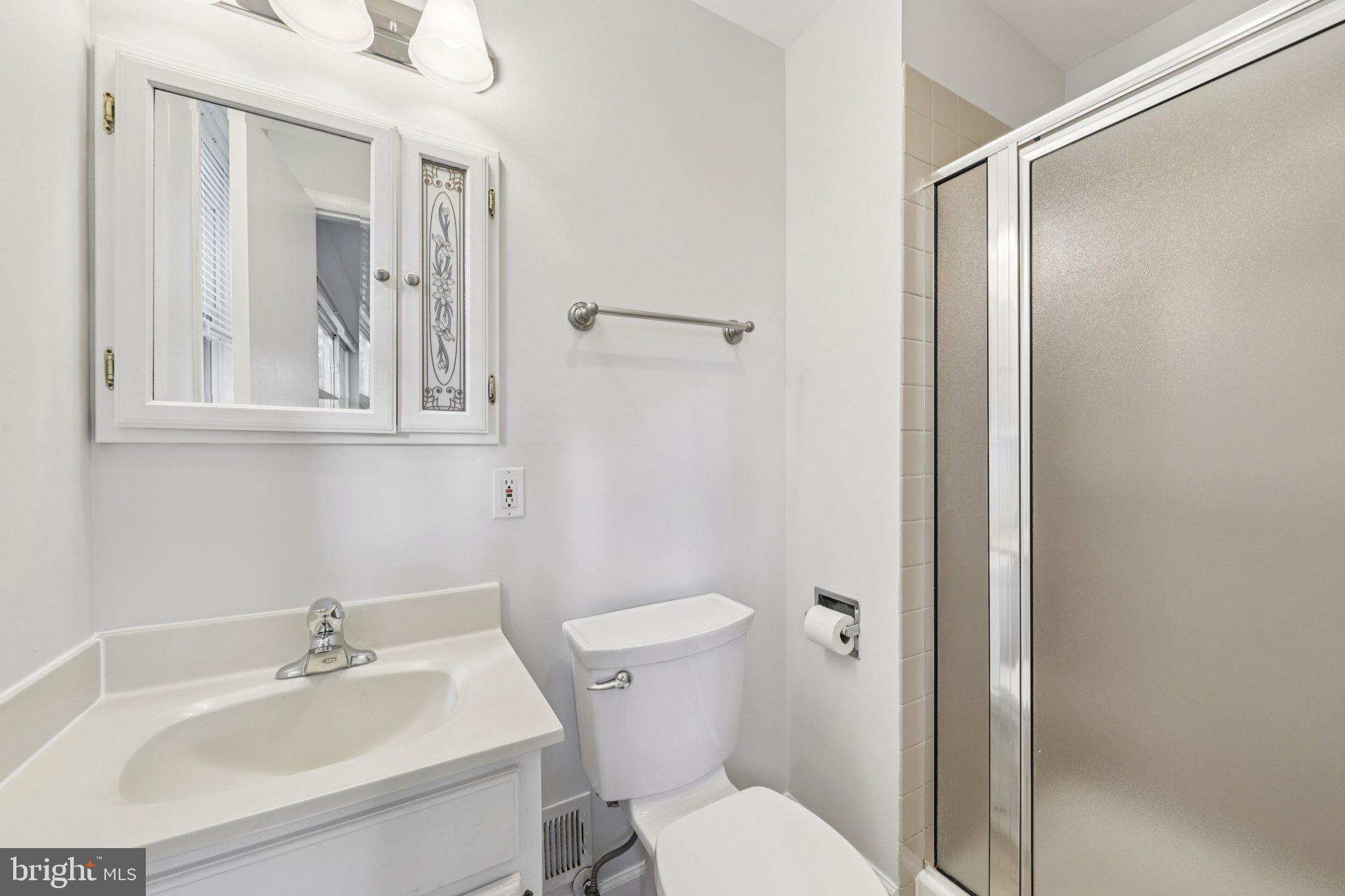 MONTICELLO FOREST - Residential Lease