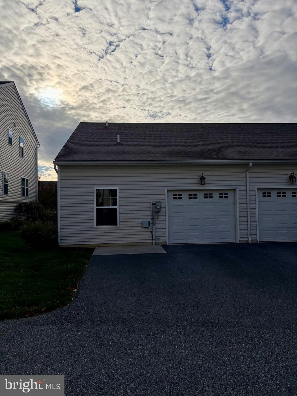 Photo of 404 Warren Court, WILLOW STREET, PA 17584 (MLS # PALA2078352)