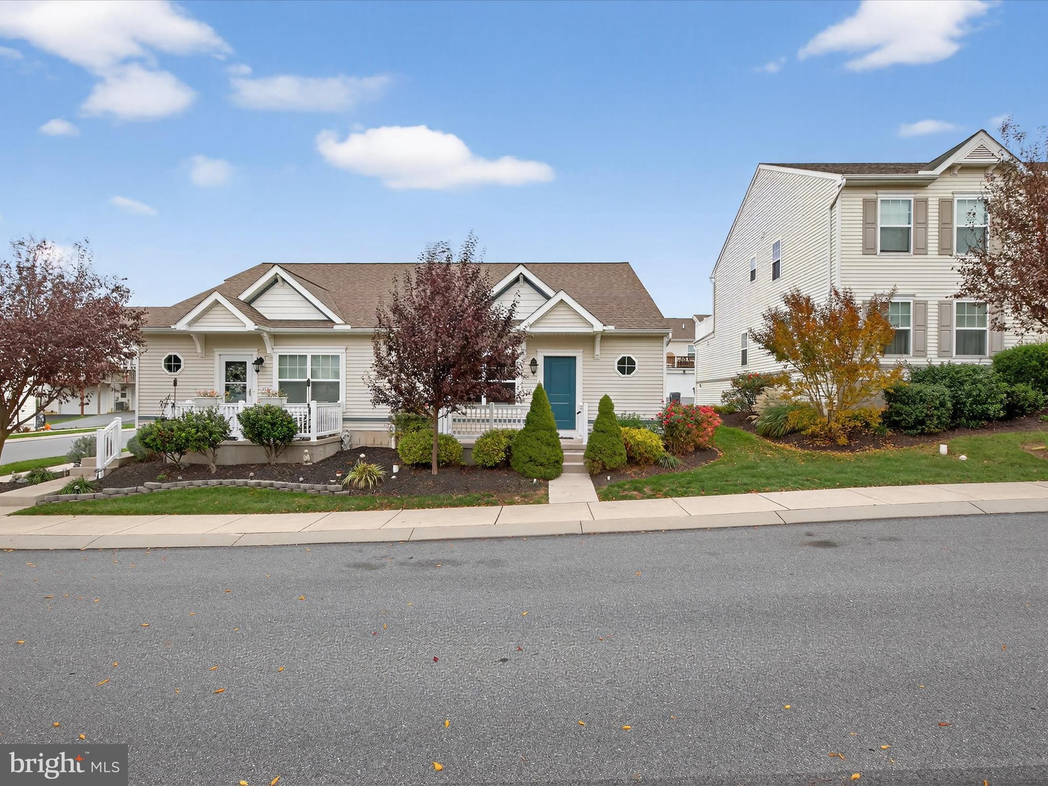 404 WARREN COURT