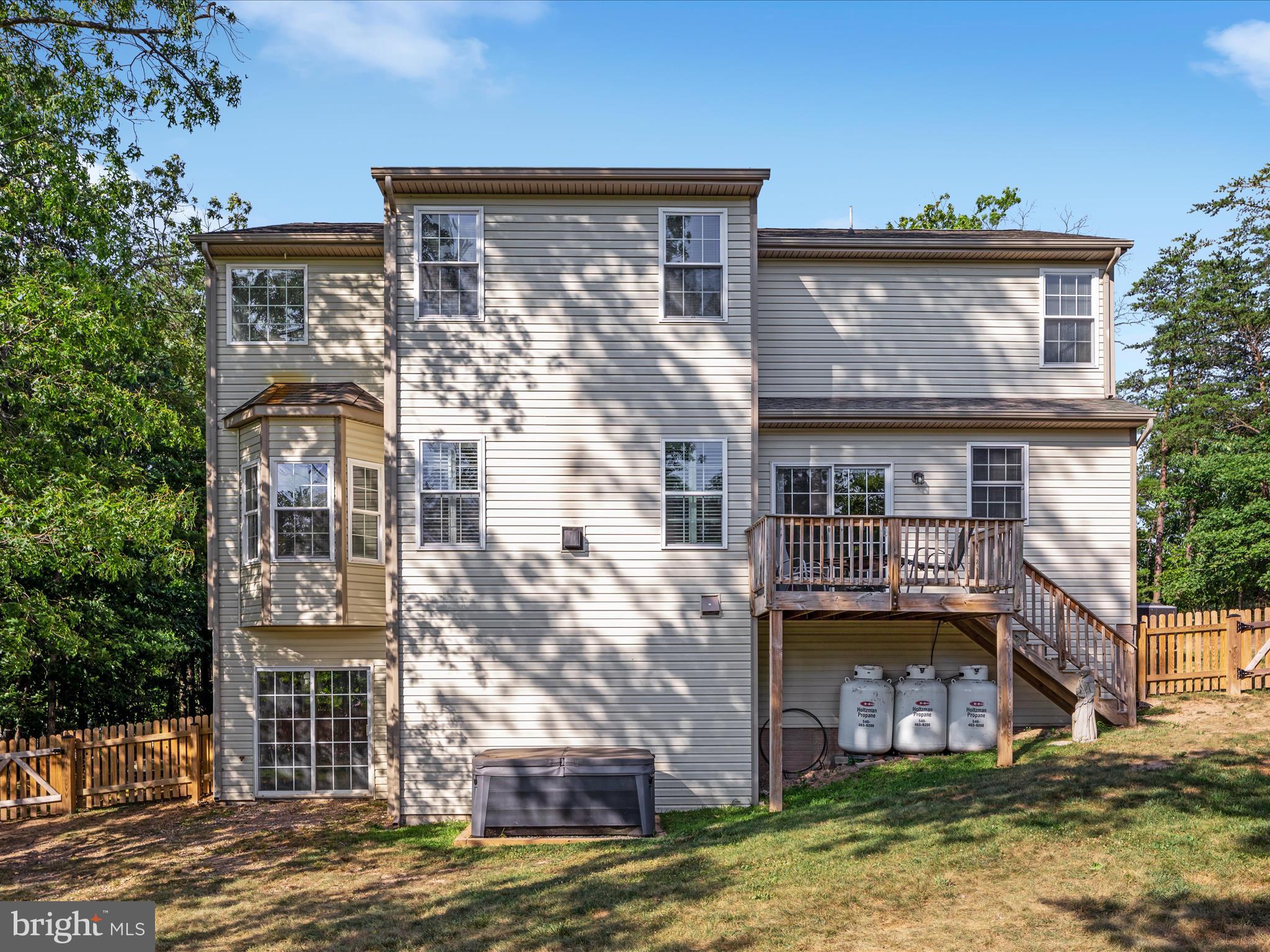 LAKE HOLIDAY ESTATES - Residential