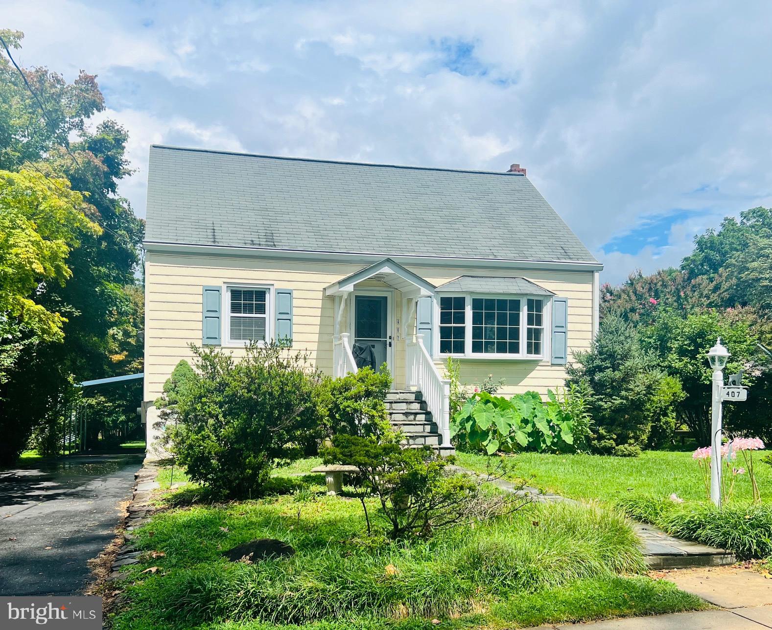407 ANDERSON AVENUE