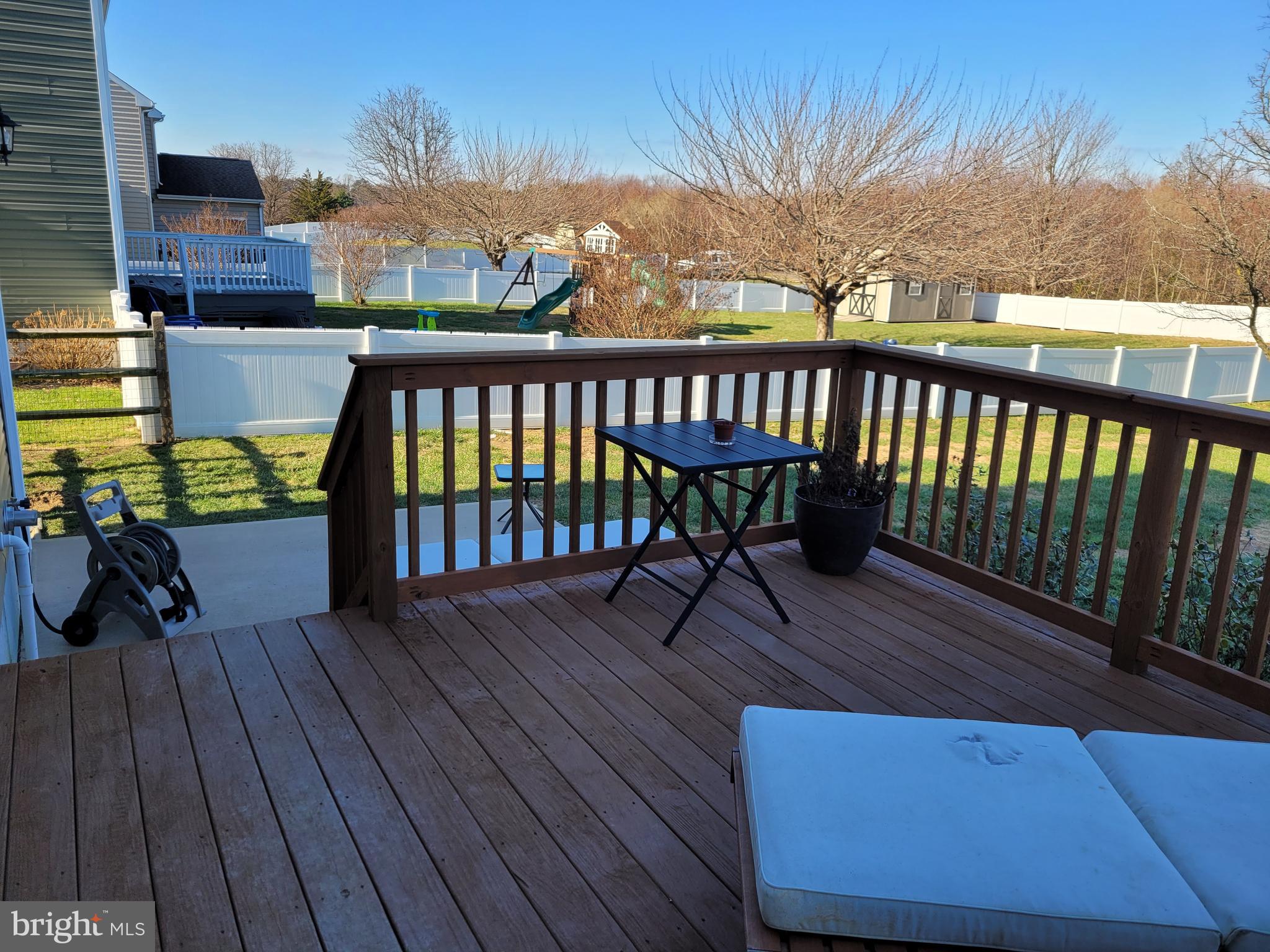 JONATHANS LANDING - Residential Lease