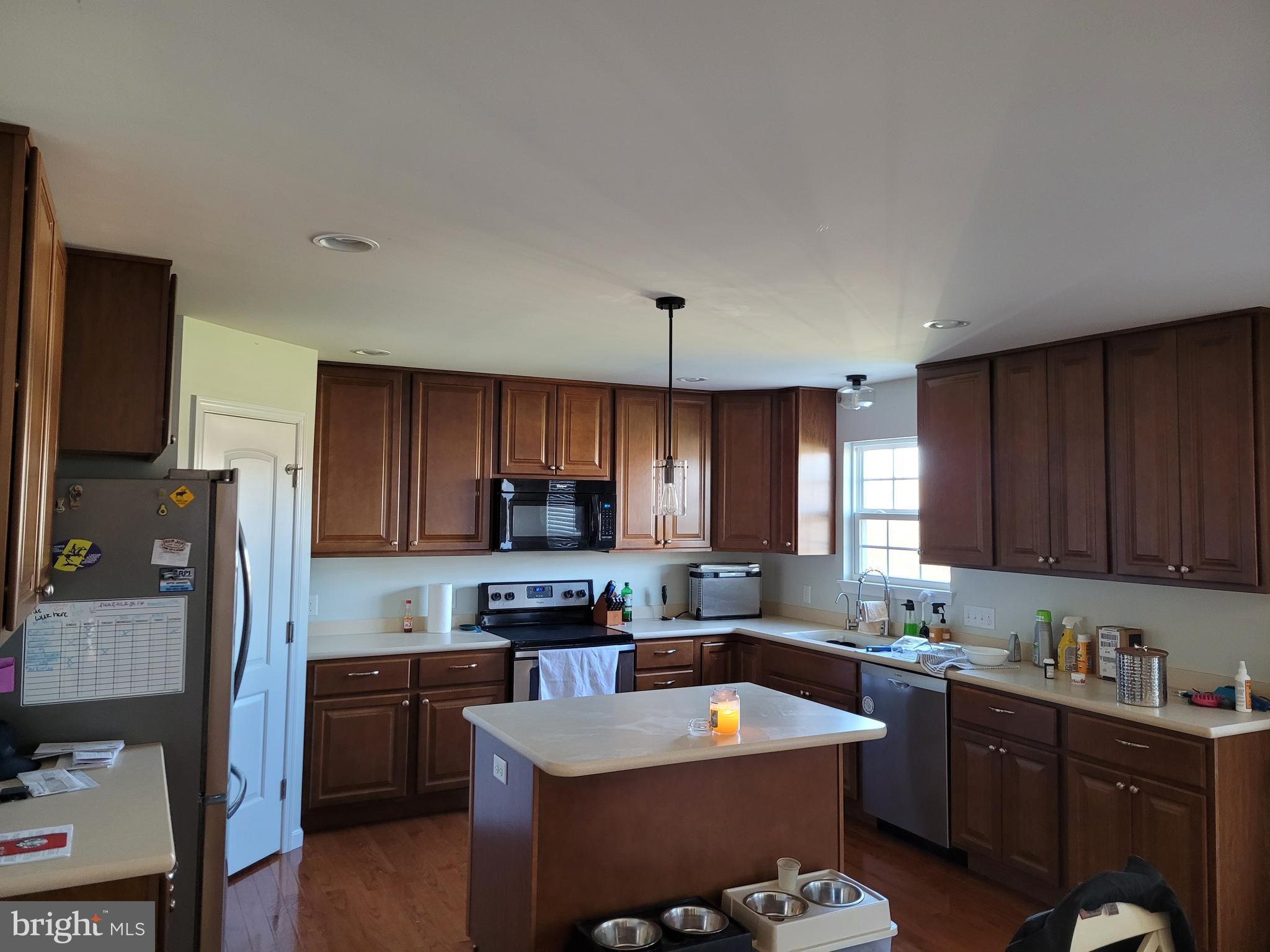 JONATHANS LANDING - Residential Lease