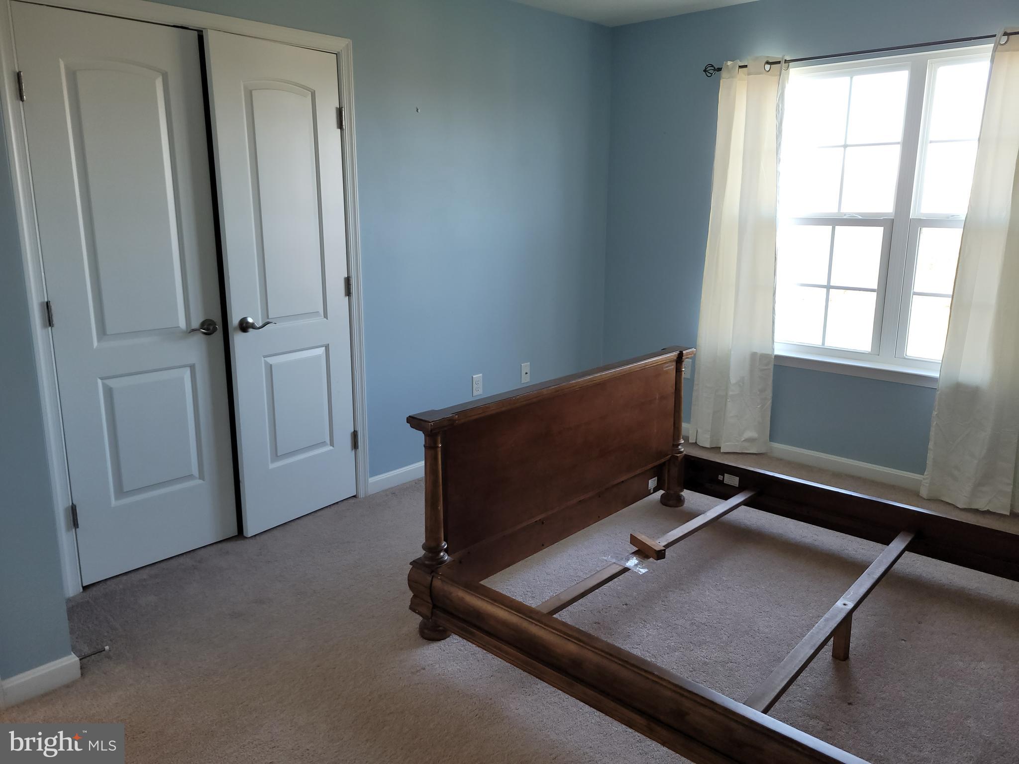 JONATHANS LANDING - Residential Lease