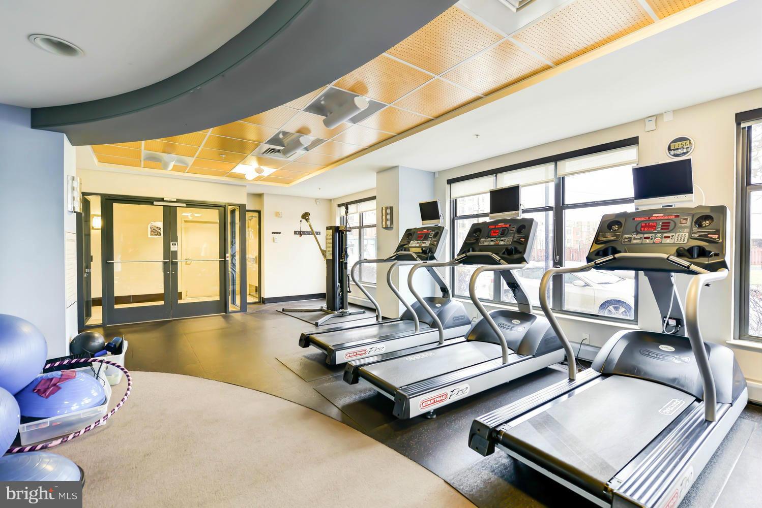 THE MONARCH - Residential Lease