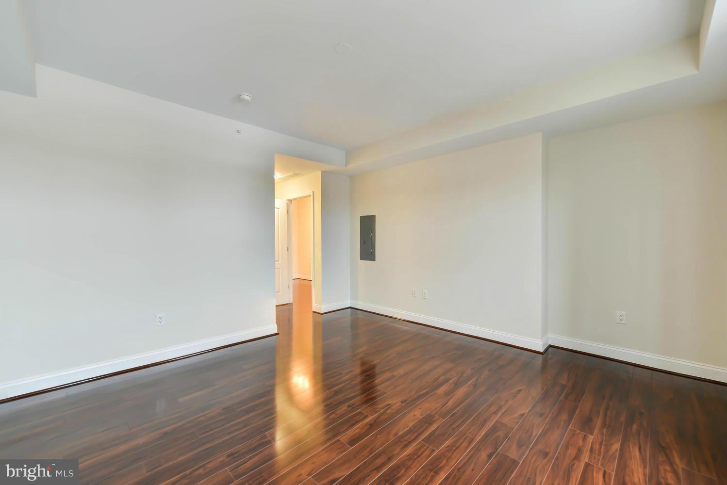 THE MONARCH - Residential Lease