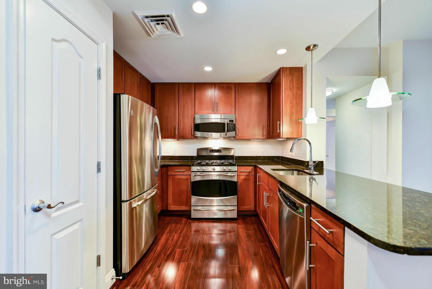 THE MONARCH - Residential Lease