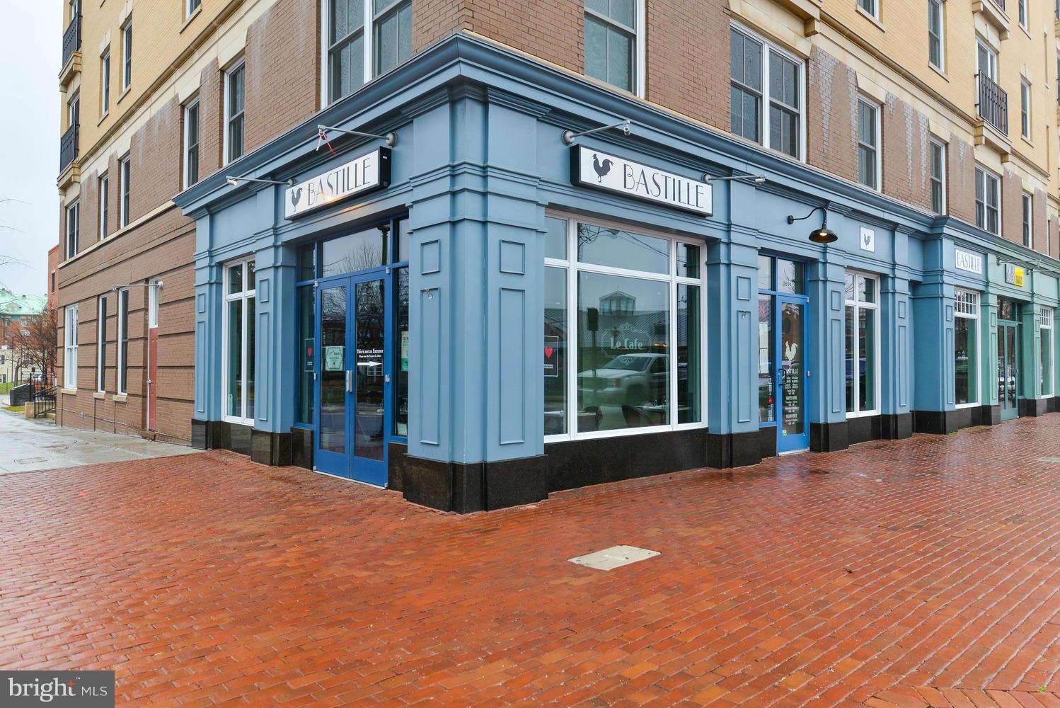 THE MONARCH - Residential Lease