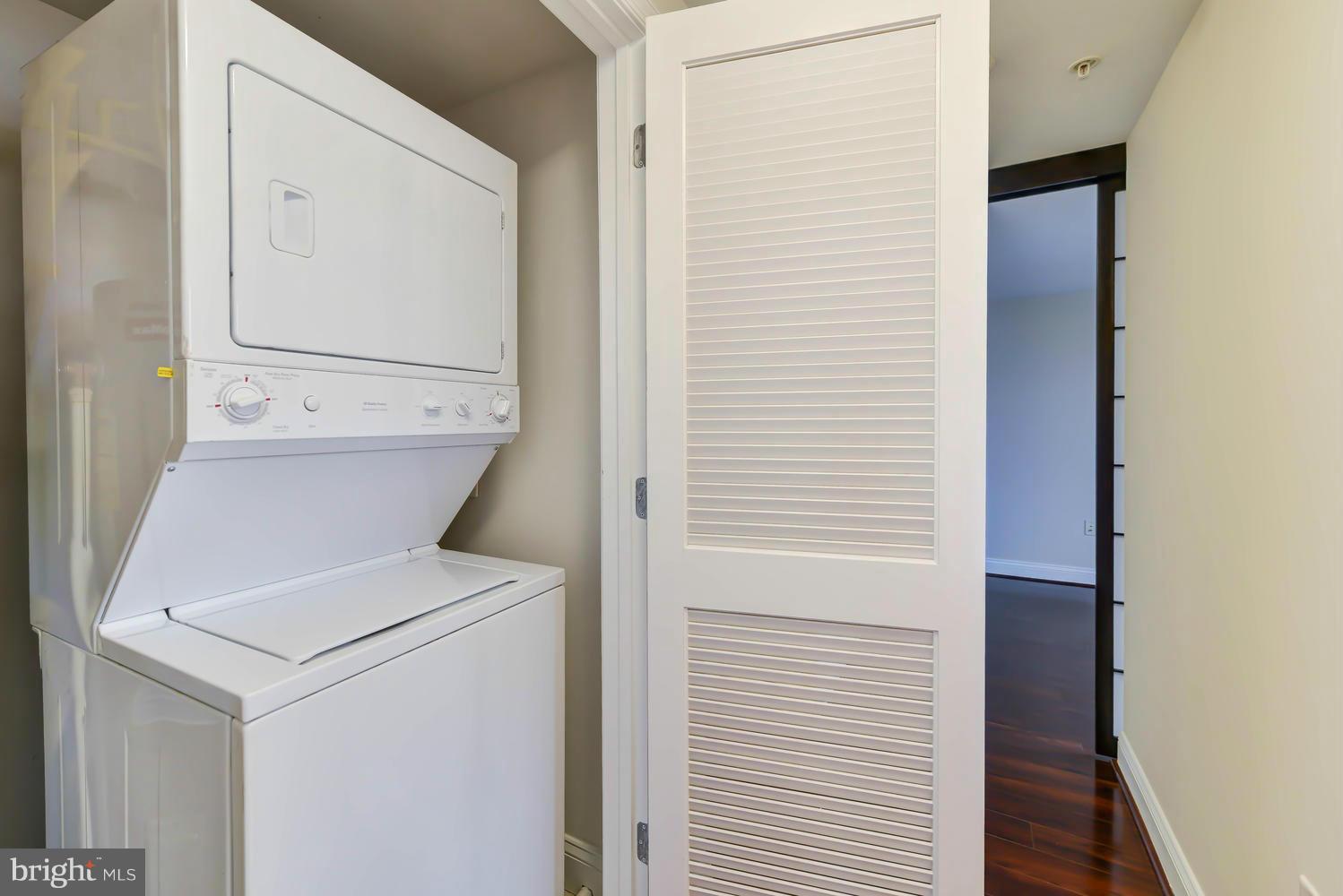 THE MONARCH - Residential Lease