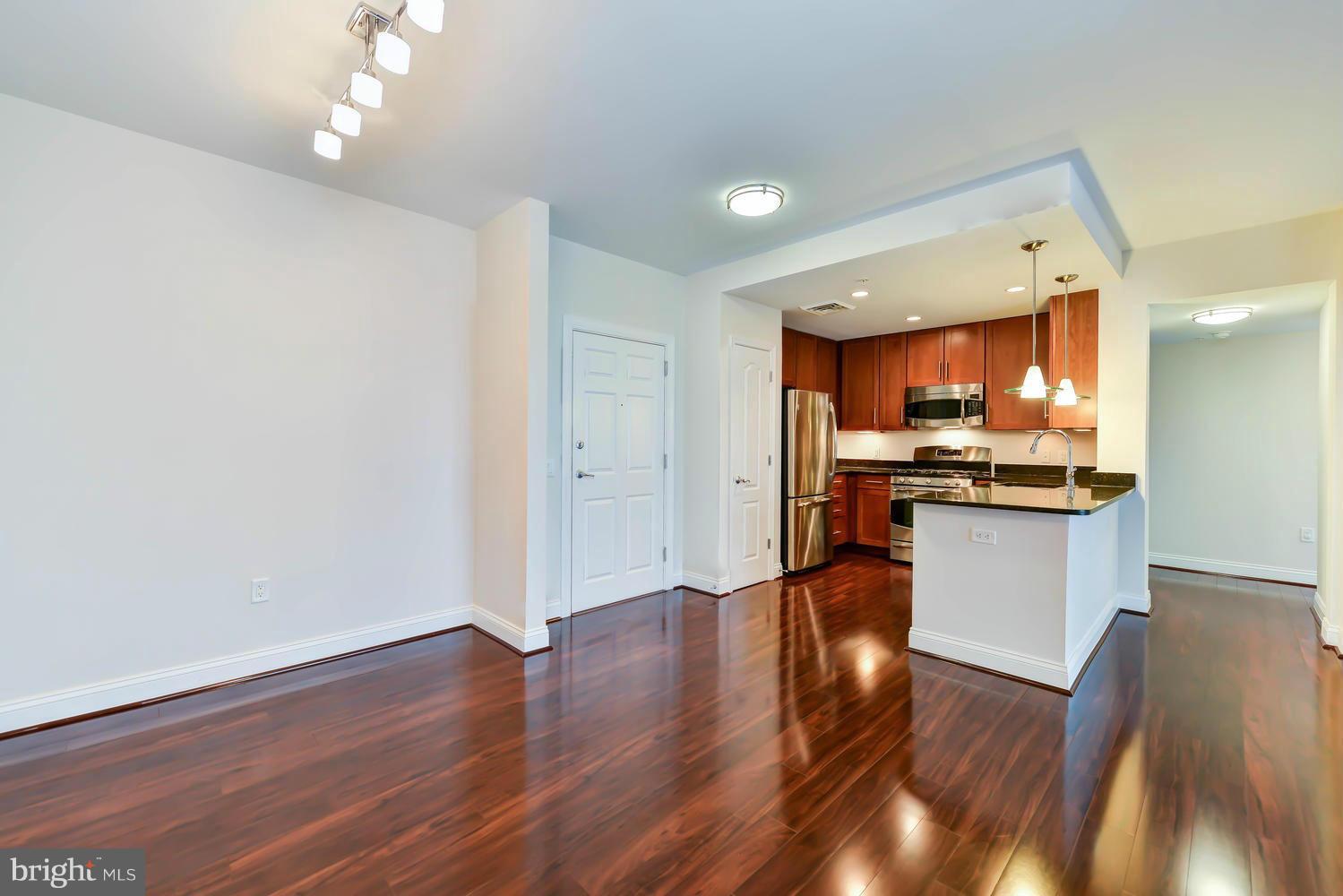 THE MONARCH - Residential Lease