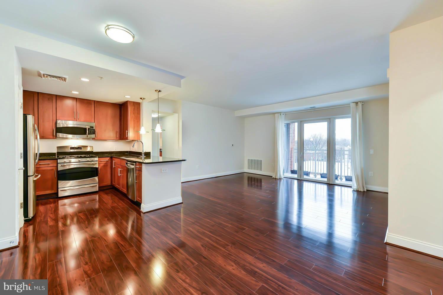 THE MONARCH - Residential Lease