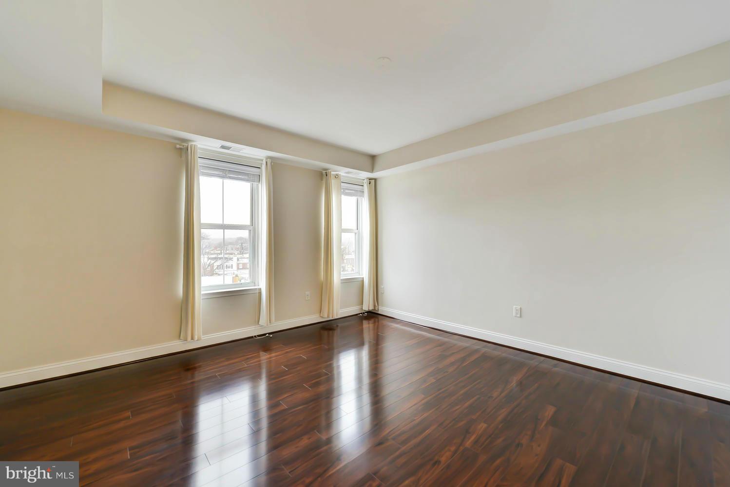 THE MONARCH - Residential Lease